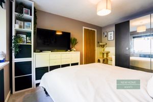 Photo 16- click for photo gallery